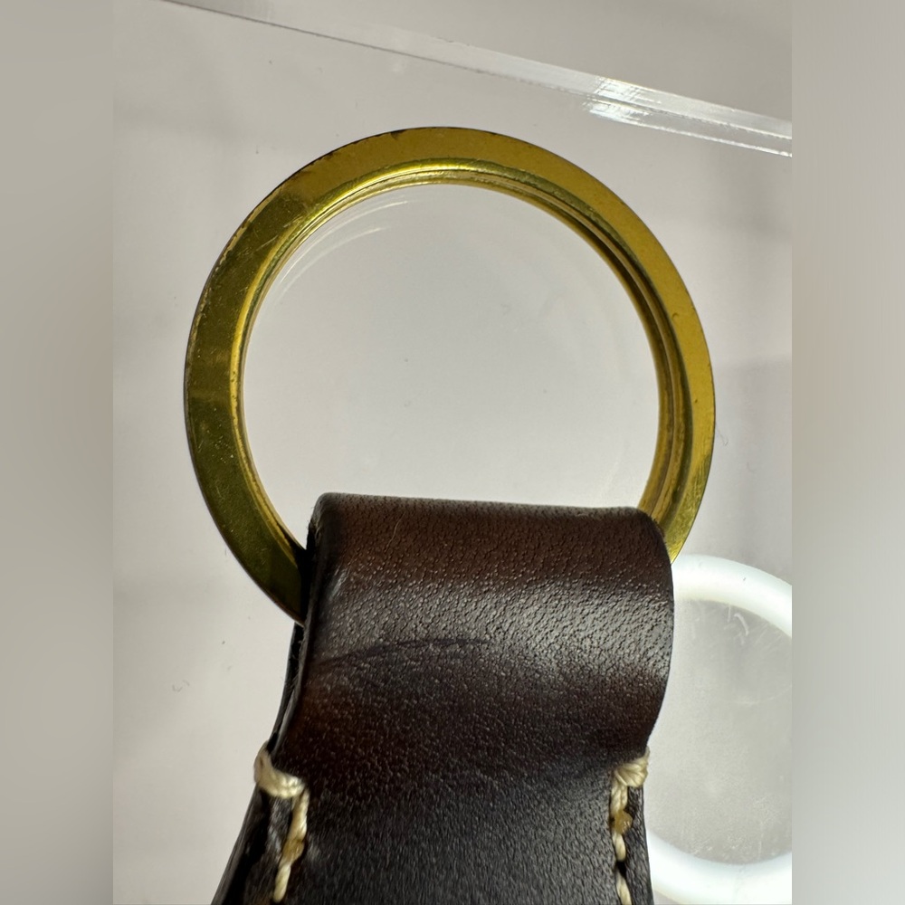 #120 Dooney & Bourke Rare Crest Leather Key Fob - Picture 3 of 8